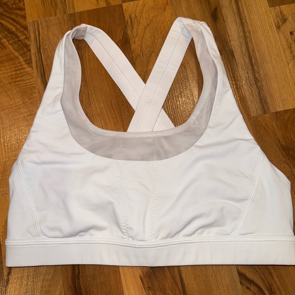 Lululemon sports bra mesh cross cross-racer back size 8 athletic‎ sports workout - Picture 1 of 4